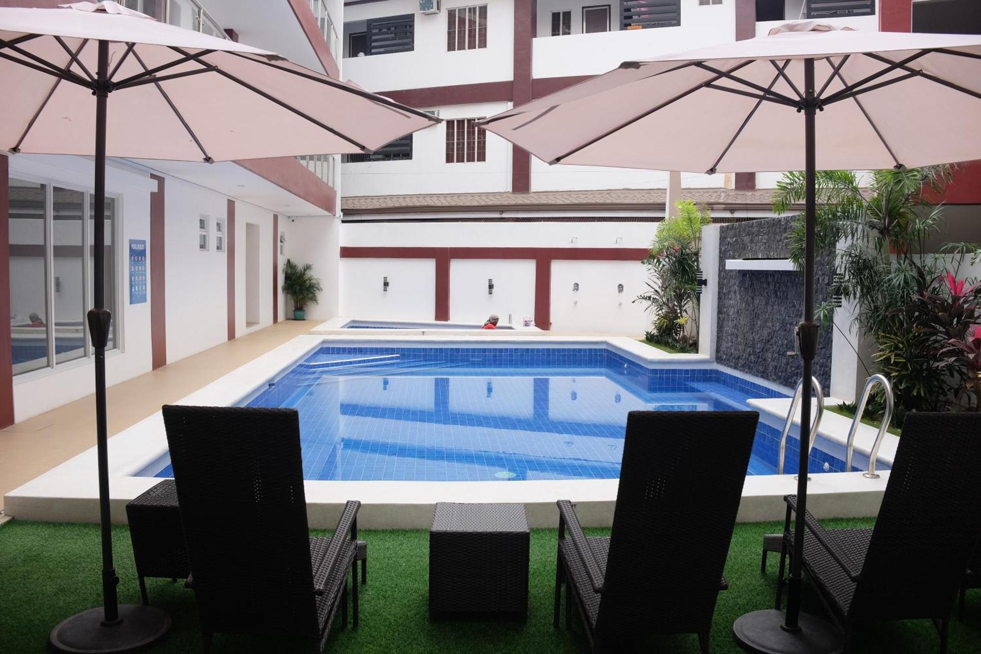 Sebastien Hotel Lapu-Lapu City Exteriör bild